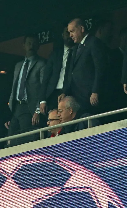 Cumhurbaşkanı Erdoğan Beşiktaş maçını locadan izledi