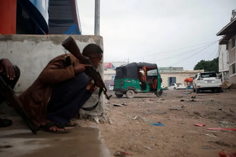 Somali’nin başkenti Mogadişu’da otele silahlı saldırı: 7 ölü