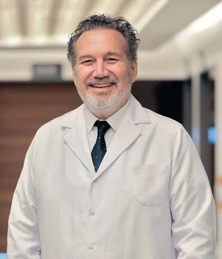 Çocuklarda 'Güvercin Göğsü' olarak bilinen göğüs duvarı şekil bozukluğu.