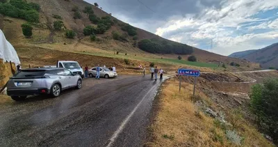 Bingöl’de heyelan nedeniyle ilçe yolu ulaşıma kapandı #bingol