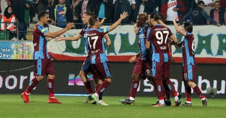 Karadeniz derbisinde Trabzonspor 3 puanı 3 golle aldı