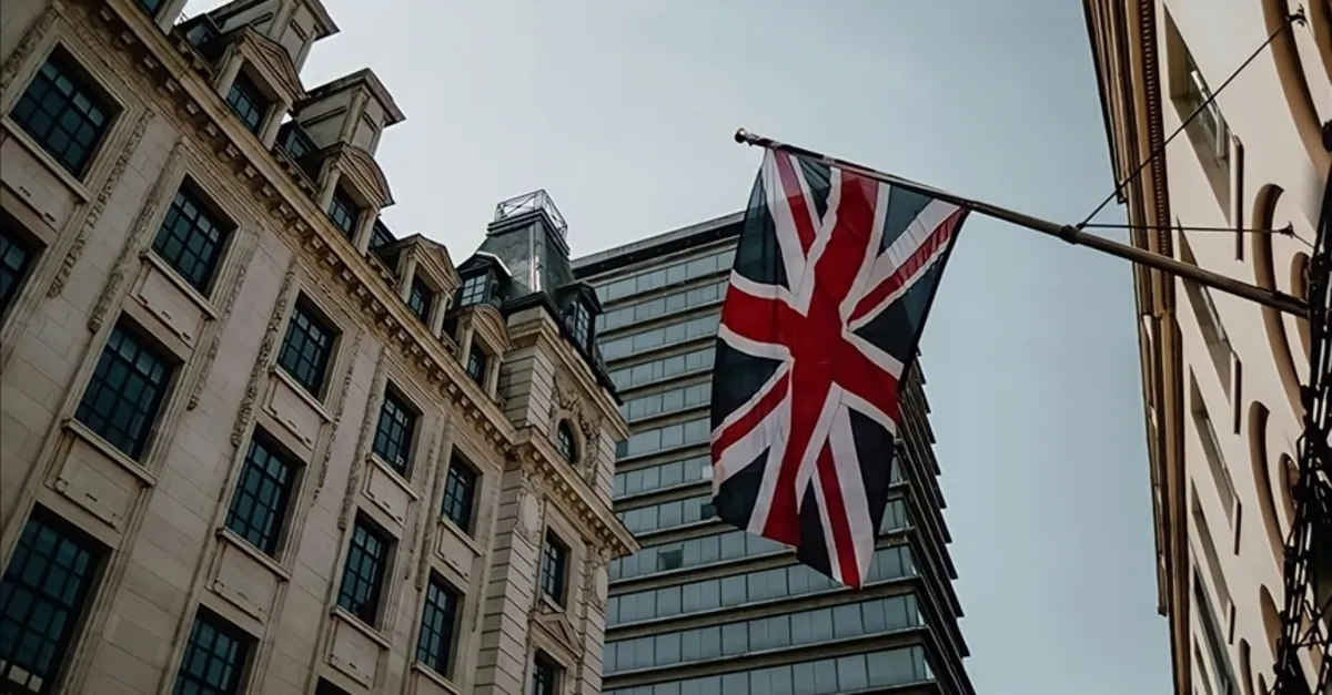 İngiltere’de akaryakıt fiyatları 18 ayın zirvesinde! Orta Doğu gerilimi etkili oldu İngiltere’de akaryakıt fiyatları 18 ayın zirvesinde! Orta Doğu gerilimi etkili oldu