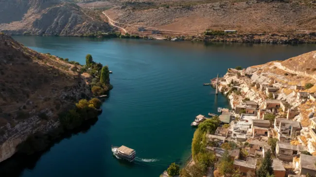 sanliurfada-tarihi-bulusma-kultur-yolu-festivali-sehre-damga-vurmaya-geliyor-1776760532210.png (1224×688)