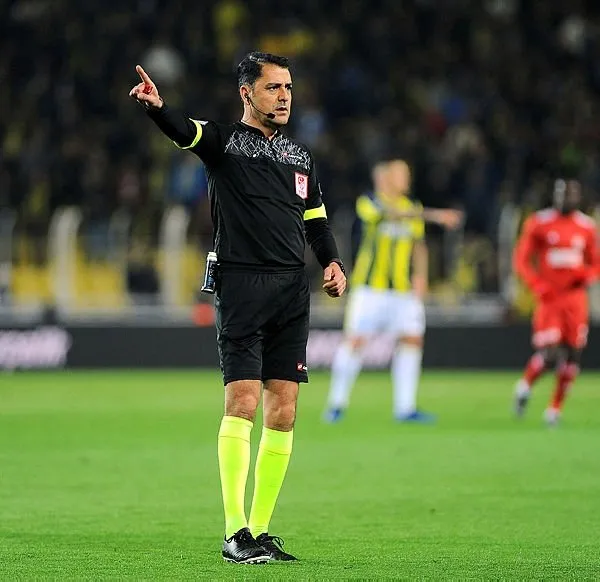 Ahmet Çakar ve Erman Toroğlu, Galatasaray - Beşiktaş derbi ...