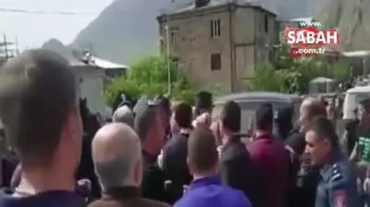 Paşinyan’a öfke dinmiyor: Defol, burada işin yok | Video