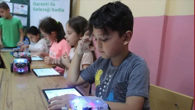 SON DAKİKA | Sosyal medyaya yaş sınırı kapıda! 2025’te öğrencileri neler bekliyor?