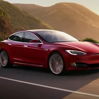 Tesla, Çin'de Model 3 siparişleri almaya başladı