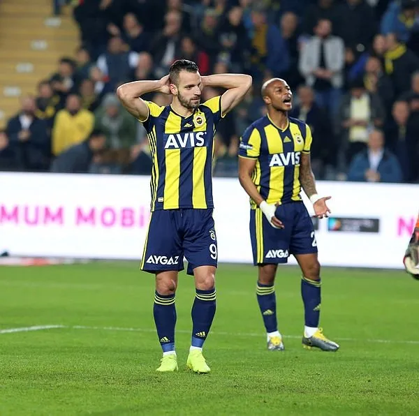 Fenerbahçe yeni forvetini buldu: Vedat Muriqi