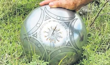 Buga Küresi’nde Göktürk sembolleri