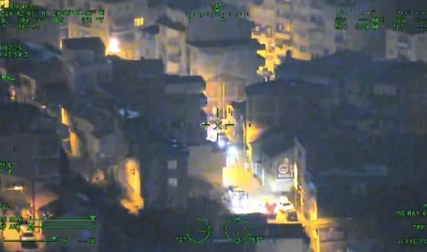 zehir-tacirlerine-helikopter-destekli-safak-operasyonu-1736581009086.jpg