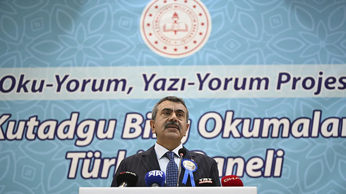Milli Eğitim Bakanı Yusuf Tekin’den eğitim öğretim yılı sonu mesajı: Karneler çocukları iyi yönlendirmek için kullanılmalı Milli Eğitim Bakanı Yusuf Tekin’den eğitim öğretim yılı sonu mesajı: Karneler çocukları iyi yönlendirmek için kullanılmalı