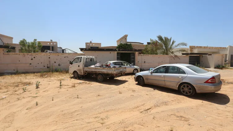 Libyalılar, Hafter milislerinin tuzakladığı patlayıcılardan temizlenen evlerine kavuşuyor