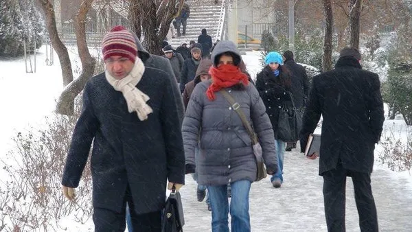 Yurttan kar manzaraları