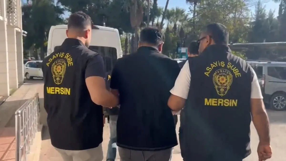 Mersin’de eş zamanlı operasyon | Tam 65 adrese baskın: Aranan 139 şahıs yakalandı! Mersin’de eş zamanlı operasyon | Tam 65 adrese baskın: Aranan 139 şahıs yakalandı!