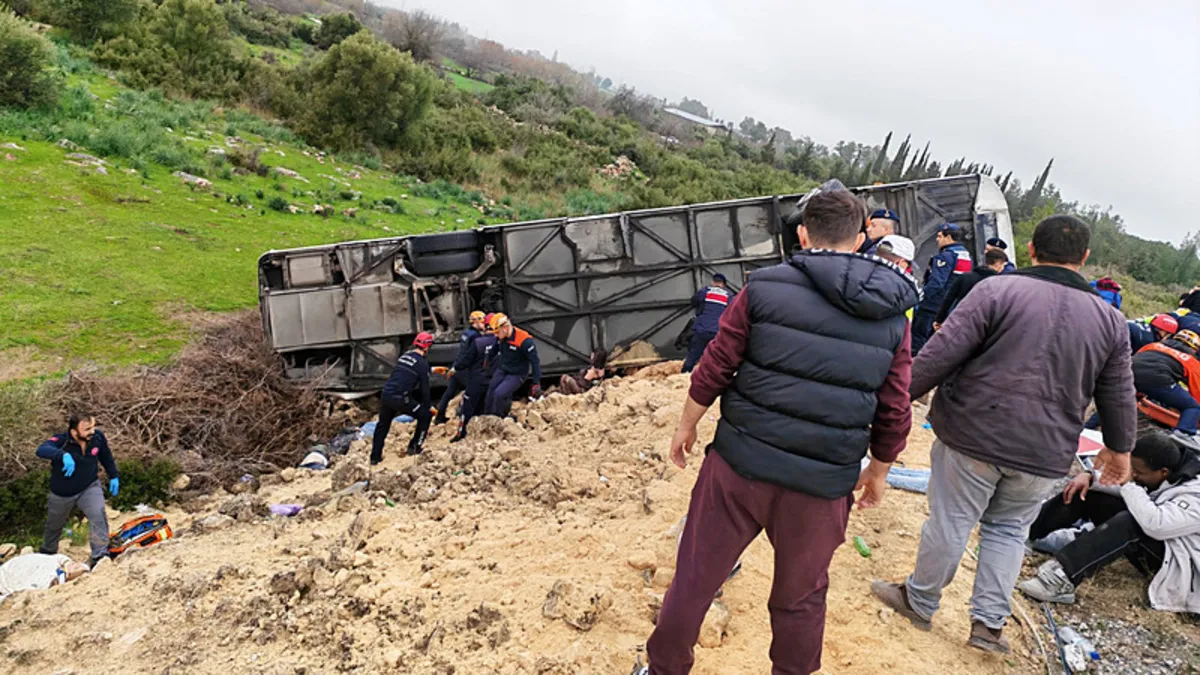 Tekirdağ’dan 16 yolcu alan otobüs kazasında hayatını kaybedenlerin isimleri belli oldu Tekirdağ’dan 16 yolcu alan otobüs kazasında hayatını kaybedenlerin isimleri belli oldu