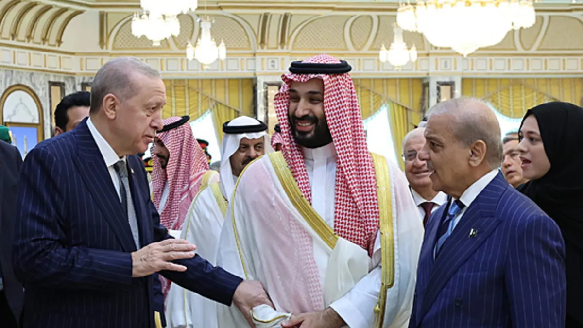 Suudi Arabistan’dan “Mekke Savunma Anlaşması” açıklaması: Bölgenin ve dünyanın güvenliğine katkı sağlıyor Suudi Arabistan’dan “Mekke Savunma Anlaşması” açıklaması: Bölgenin ve dünyanın güvenliğine katkı sağlıyor