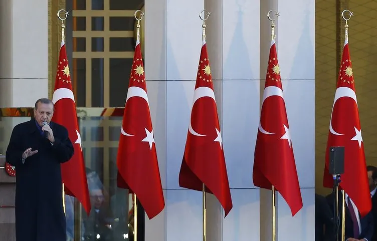 Cumhurbaşkanı Erdoğan, Külliye’de coşkulu kalabalığa hitap etti