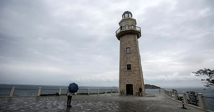 Demokrasi feneri geleceğe ışık tutacak