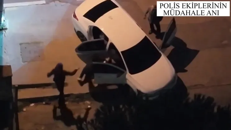 Sultanbeyli'de uyuşturucu baskını | Video