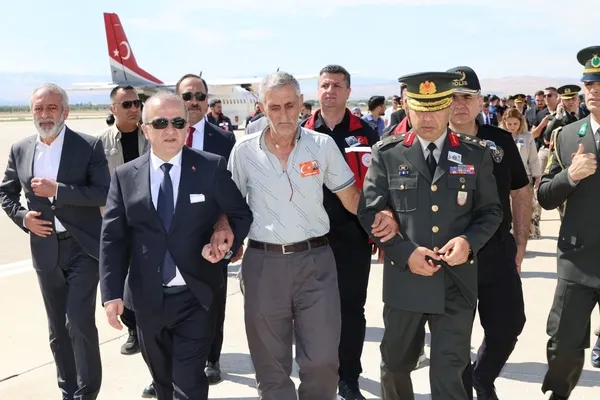 sehit-coskun-sevimin-naasi-elazigda-karsilandi-1790256864515.jpeg