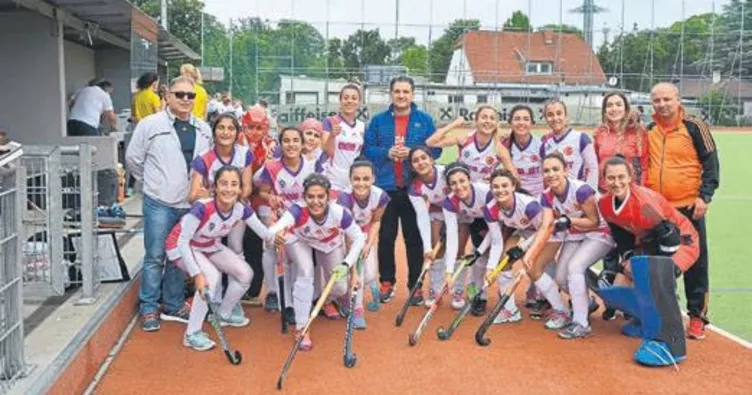 ‘Hokeyin Sultanları’ Süper Lig’e hazır