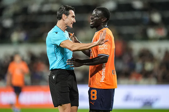 canli-uefa-konferans-liginde-basaksehir-inter-turku-maci-1784745921503.jpeg