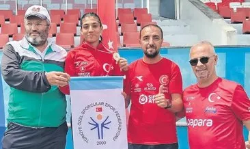 Engelleri aştı şampiyon oldu 