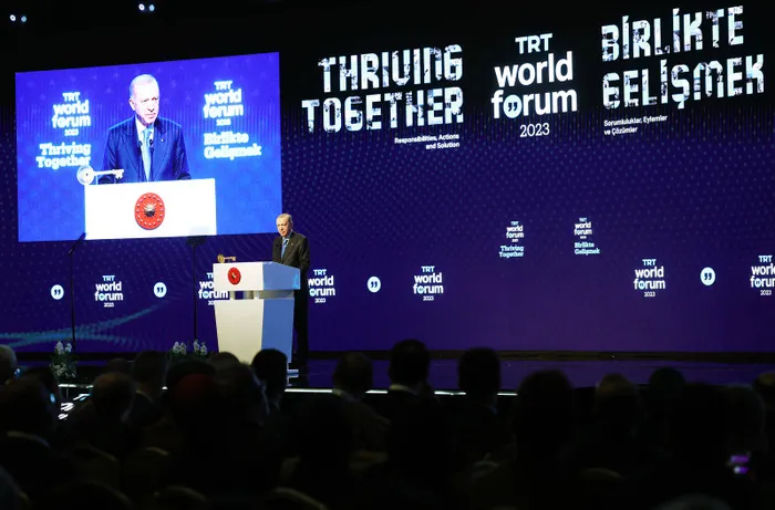 Başkan Erdoğan: Postallı medya mensuplarını unutmayacağız
