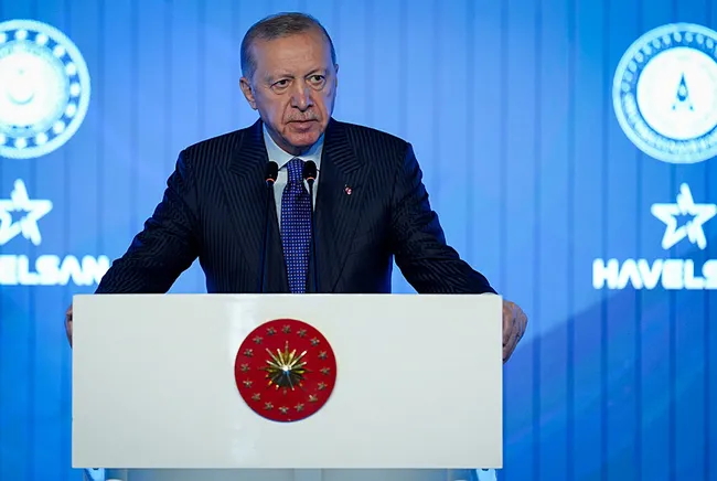 baskan-erdogan-guvenlik-ve-savunma-asla-tek-boyutlu-degildir-1771936776196.jpeg Başkan Erdoğan: Güvenlik ve savunma asla tek boyutlu değildir