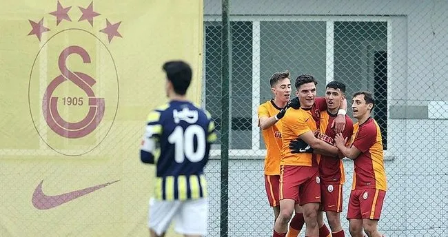 Galatasaray, 19 yaş altı derbisinde Fenerbahçe'yi 4-0 yendi