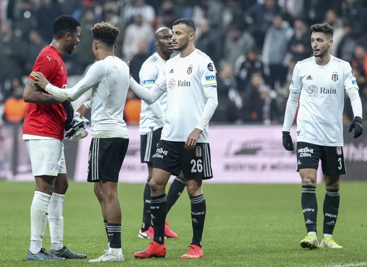 Son dakika Beşiktaş haberleri: Beşiktaş yeni golcüsünü buldu! Wout Weghorst’u unutturacak isim geliyor: Aboubakar derken Süper Lig’in eski gol kralı…