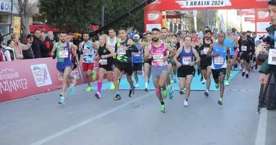 Gazi yarı maratonu ve halk koşusunda: Şehitler için koştular #gaziantep