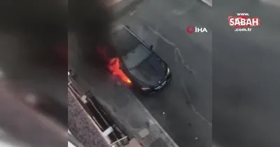 Üsküdar’da korku dolu anlar: Otomobil alev alev böyle yandı | Video