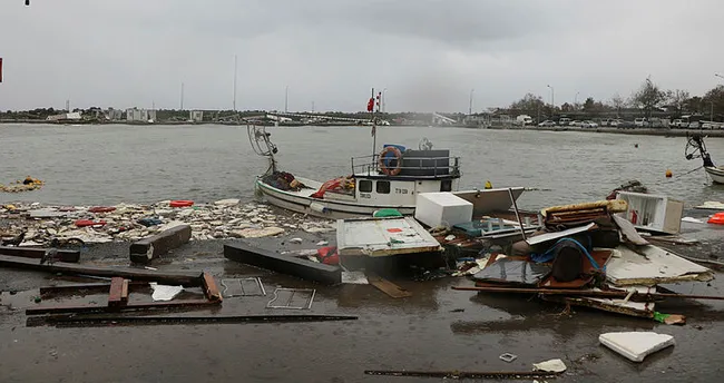 Yalova’da iki tekerlekli araçların trafiğe çıkışı yasaklandı Yalova’da iki tekerlekli araçların trafiğe çıkışı yasaklandı