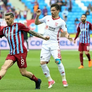 Transferde Mert Hakan Yandaş derbisi! Beşiktaş, Galatasaray ve Trabzonspor...