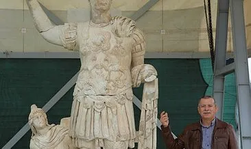 Laodikya’da imparator Traian’ın zırhlı heykeli bulundu