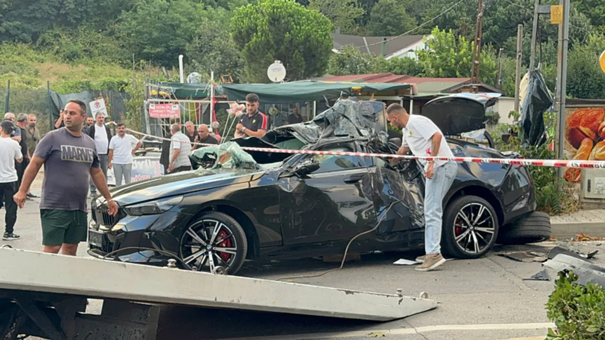Beykoz'da 2 otomobil çarpıştı: 7 yaralı