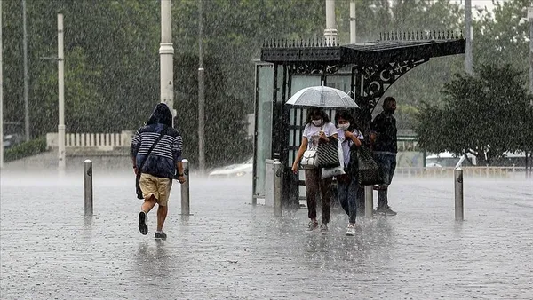 son-dakika-hava-durumu-haberi-meteorolojiden-istanbul-dahil-cok-sayida-kent-icin-saganak-uyarisi-cok-kuvvetli-geliyor-1629564829583.jpg