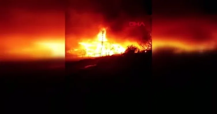 Çorum’da 11 ev yandı