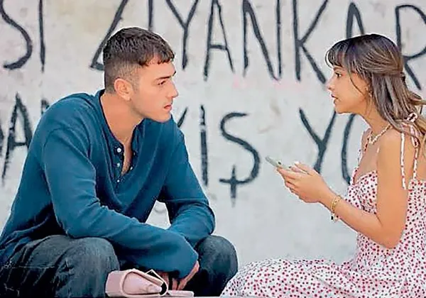 alinanin-bu-kadar-sevilecegini-tahmin-edemezdim-1788530681675.jpeg