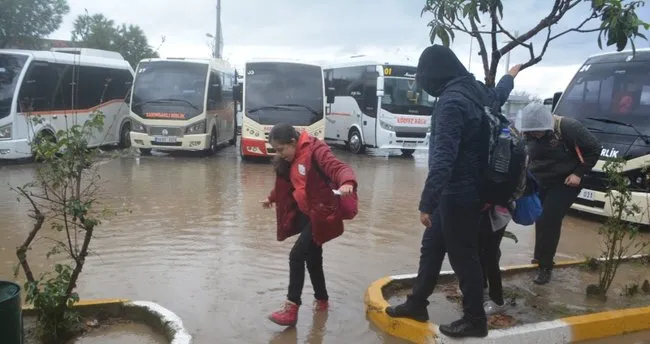 Ayvalik Yine Sular Altinda Kaldi En Son Haber