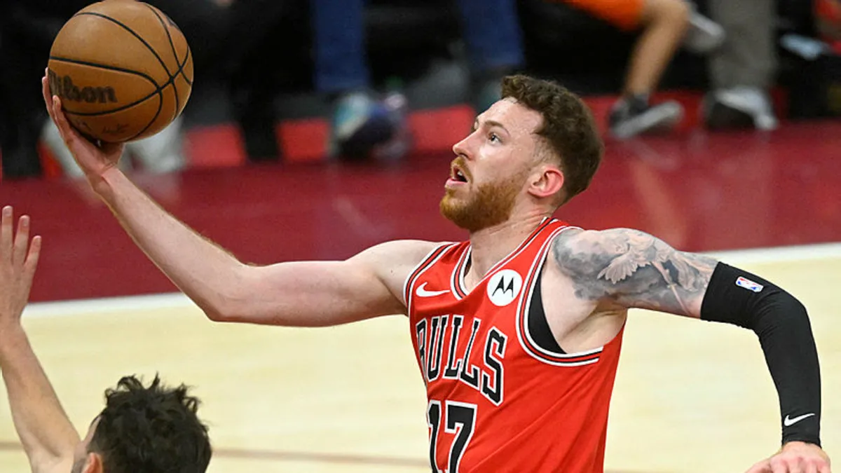 Chicago Bulls, milli basketbolcu Onuralp Bitim ile yollarını ayırdı Chicago Bulls, milli basketbolcu Onuralp Bitim ile yollarını ayırdı