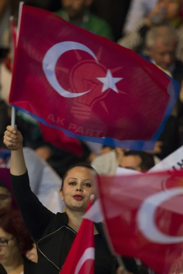 AK Parti'den aday tanıtım toplantısı