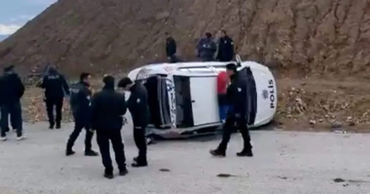 Çorum’da Dur ihtarına uymayan sürücüyü takip eden polis aracı devrildi: 2 polis yaralandı