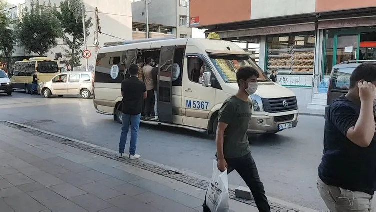 Fazla yolcu taşıyan minibüs polisten kaçtı, kovalamaca sonrası yakalandı