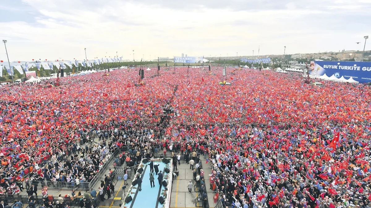 Çeyrek asra özel taş plak ve gazete