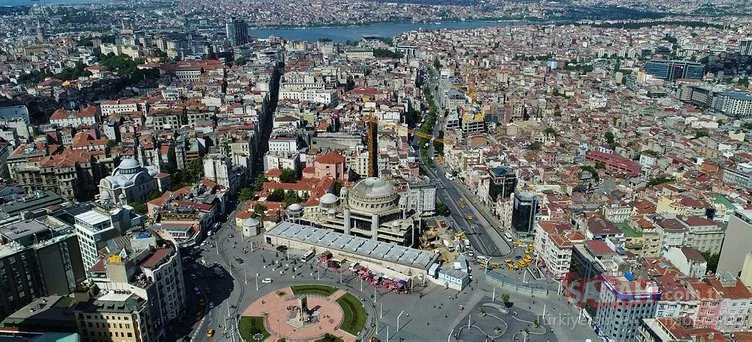 Taksim Camii’nde dikkat çeken detay! Havadan böyle görüntülendi