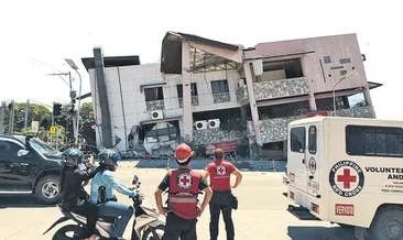 Filipinler’de 7.8’lik deprem