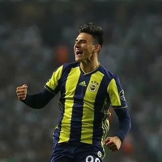 Eljif Elmas pazartesi İtalya'da