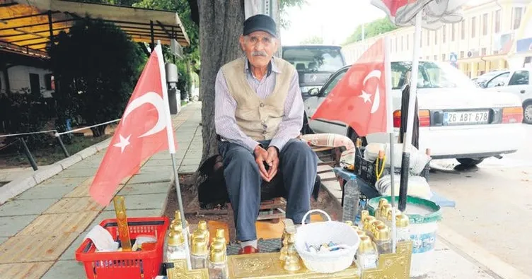 Boya sandığıyla yarım asır